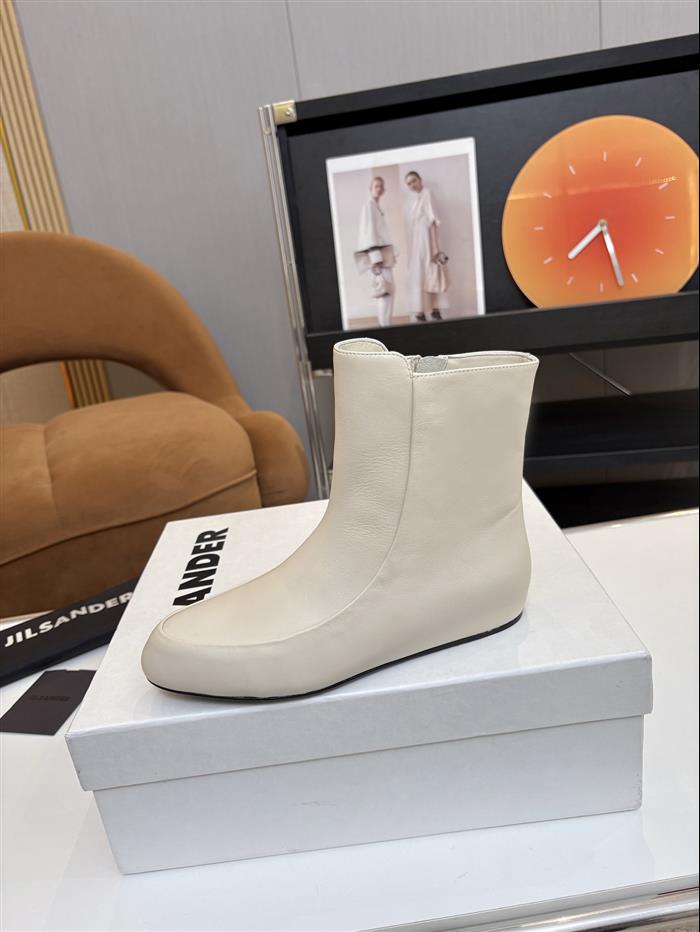 2025112818547759 360